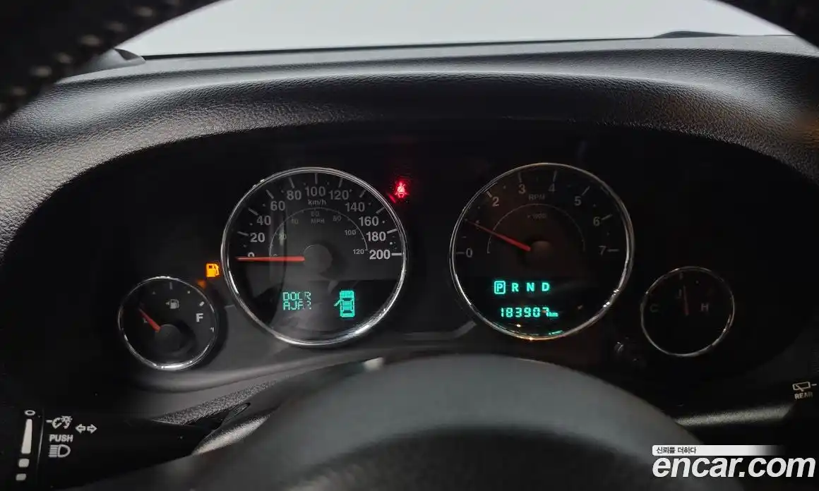 Jeep Wrangler 2017 3.6 автомат (гидро), фото 8