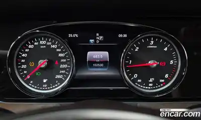 Mercedes-Benz E-Class 2018 1.9 автомат (гидро), миниатюра 11