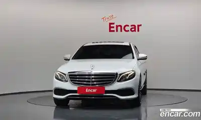 Mercedes-Benz E-Class 2018 1.9 автомат (гидро), миниатюра 3
