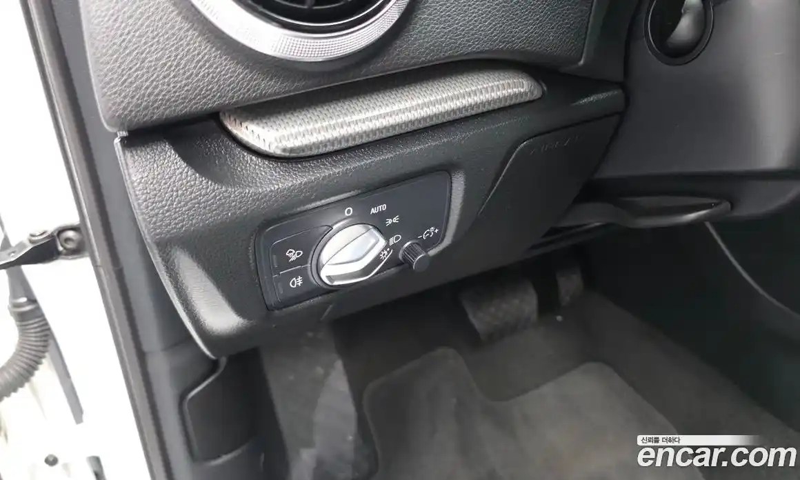 Audi A3 2018 2.0 автомат (гидро), фото 24