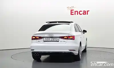 Audi A3 2018 2.0 автомат (гидро), миниатюра 4