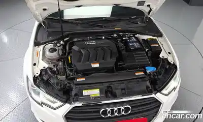 Audi A3 2018 2.0 автомат (гидро), миниатюра 6