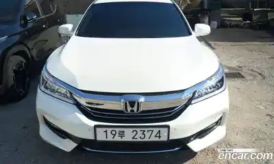 Honda Accord 2017 2.0 автомат (гидро), миниатюра 2