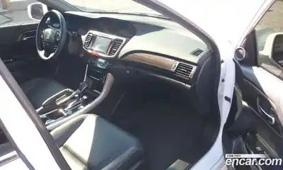 Honda Accord 2017 2.0 автомат (гидро), миниатюра 6