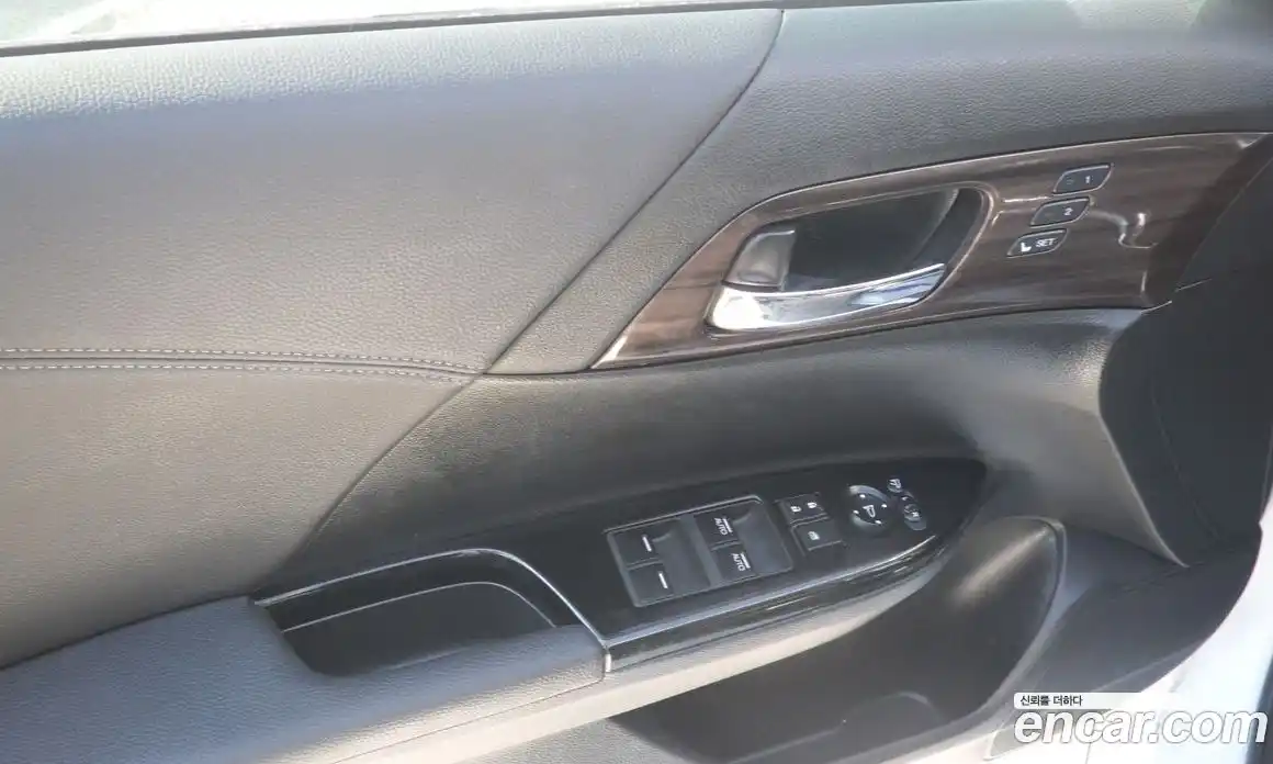 Honda Accord 2017 2.0 автомат (гидро), фото 8
