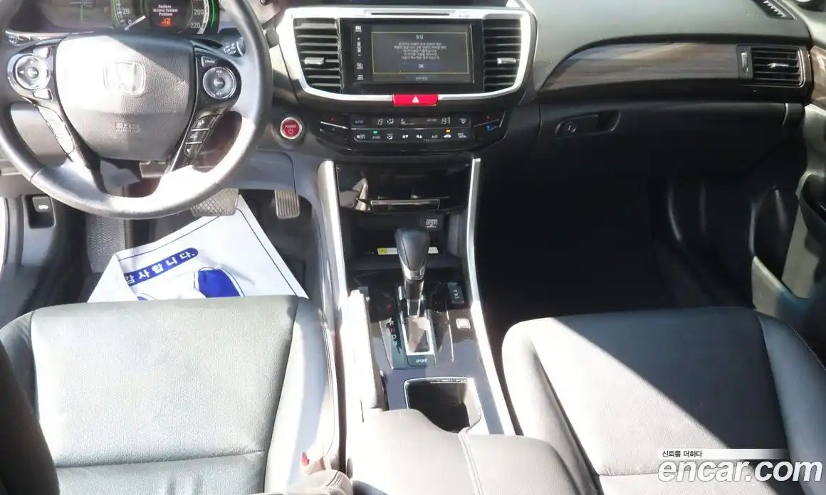 Honda Accord 2017 2.0 автомат (гидро), фото 9