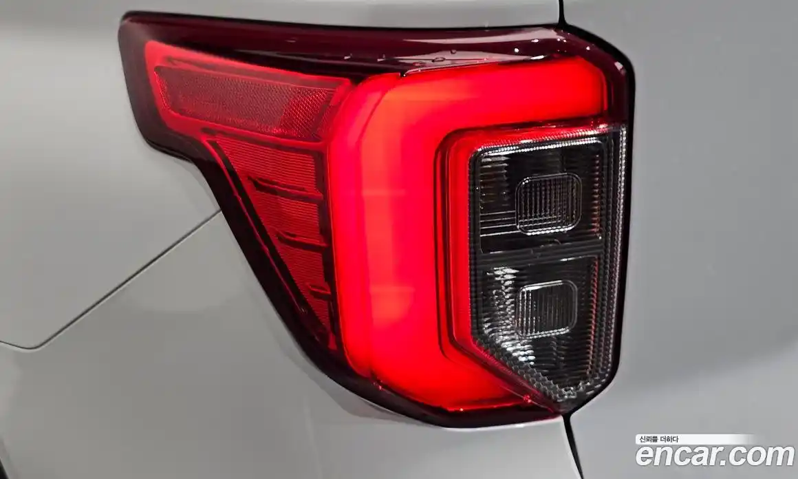 Ford Explorer 2020 2.3 автомат (гидро), фото 9