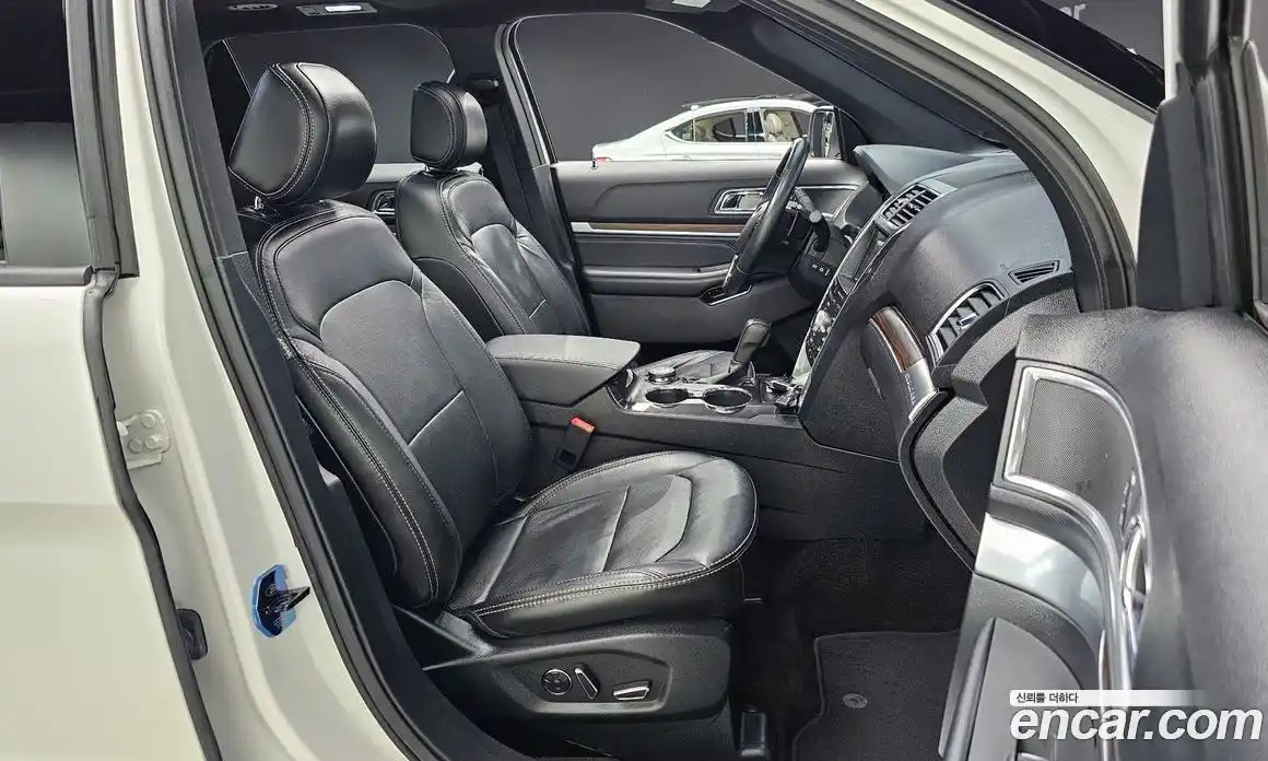 Ford Explorer 2017 2.3 автомат (гидро), фото 12