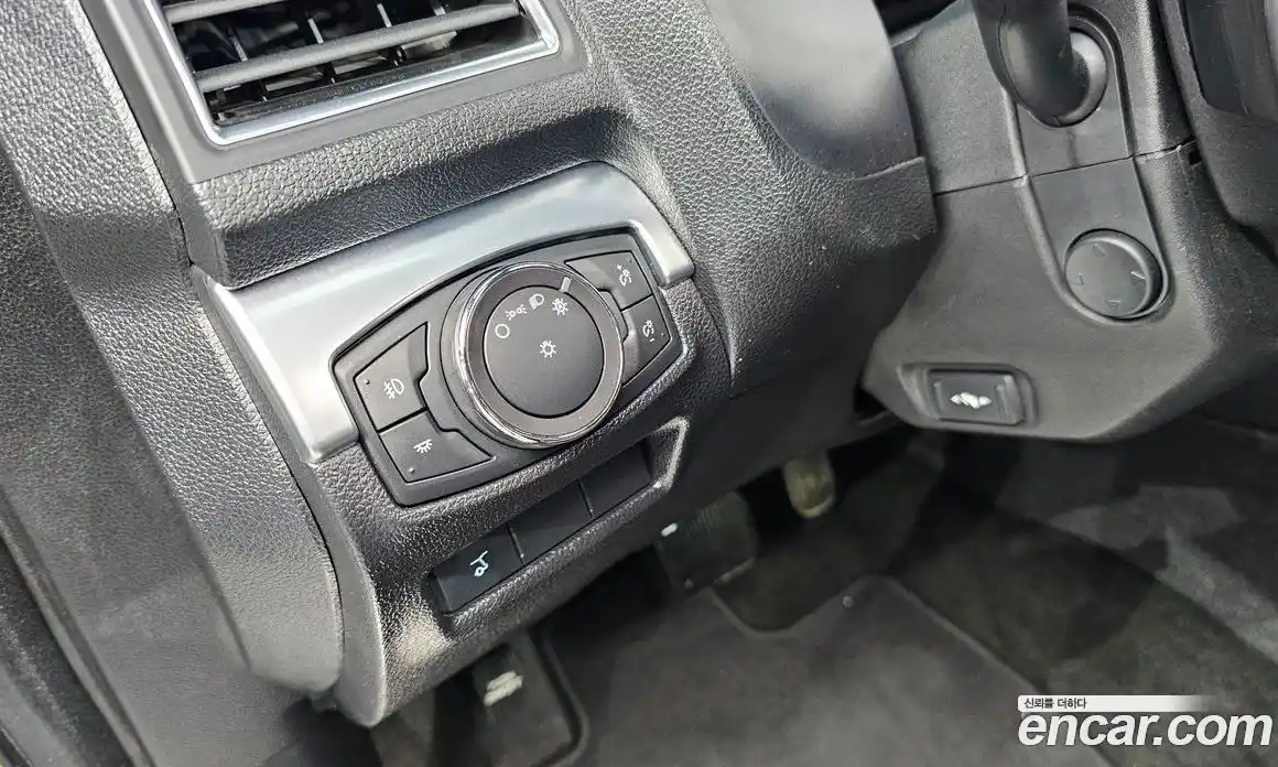 Ford Explorer 2017 2.3 автомат (гидро), фото 16