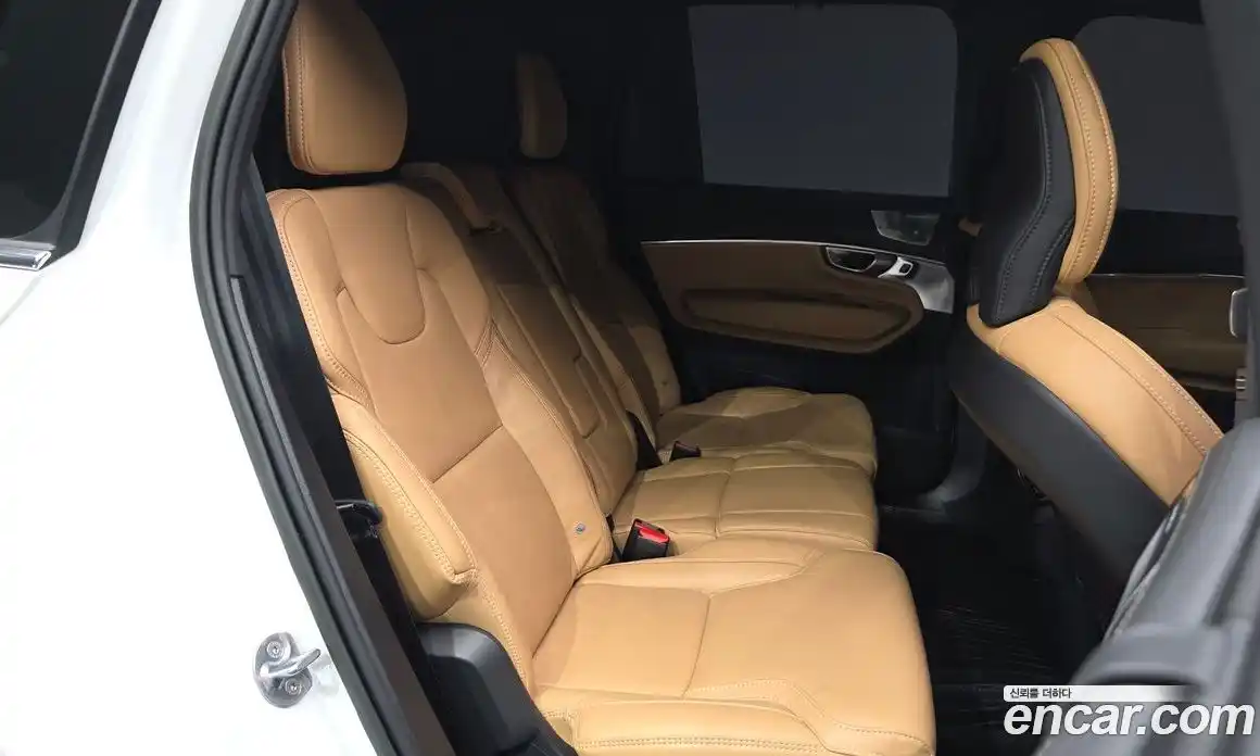 Volvo XC90 2023 2.0 автомат (гидро), фото 12
