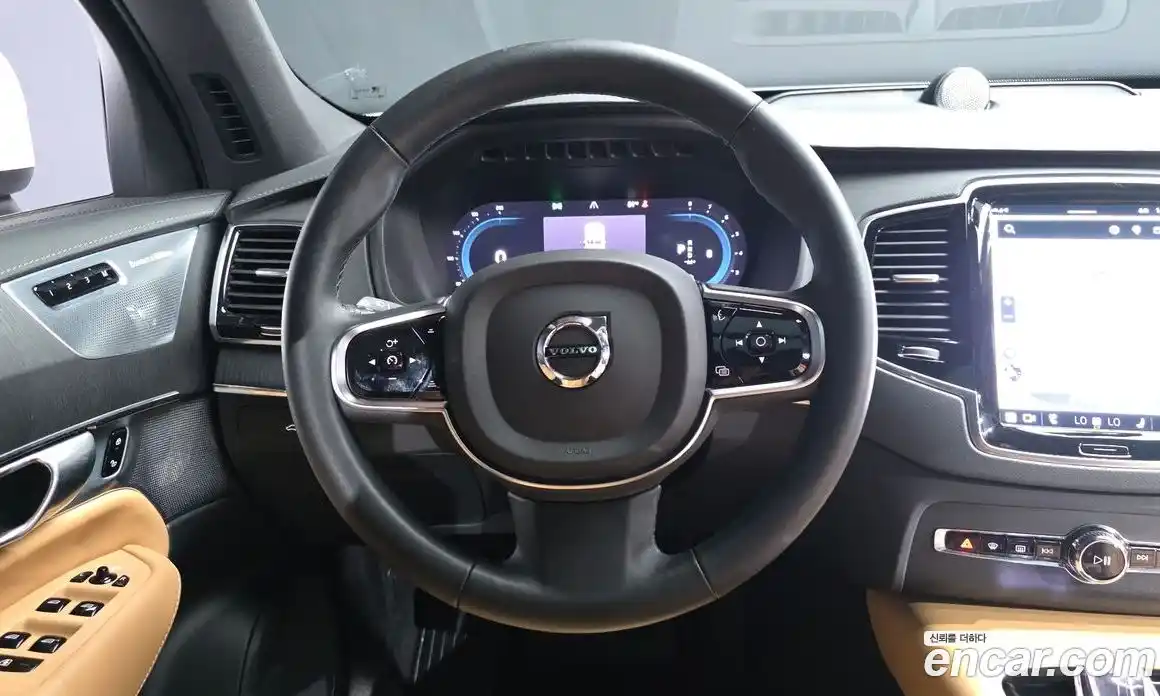 Volvo XC90 2023 2.0 автомат (гидро), фото 13