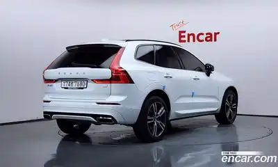 Volvo XC60 2020 2.0 автомат (гидро), миниатюра 2