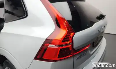 Volvo XC60 2020 2.0 автомат (гидро), миниатюра 9