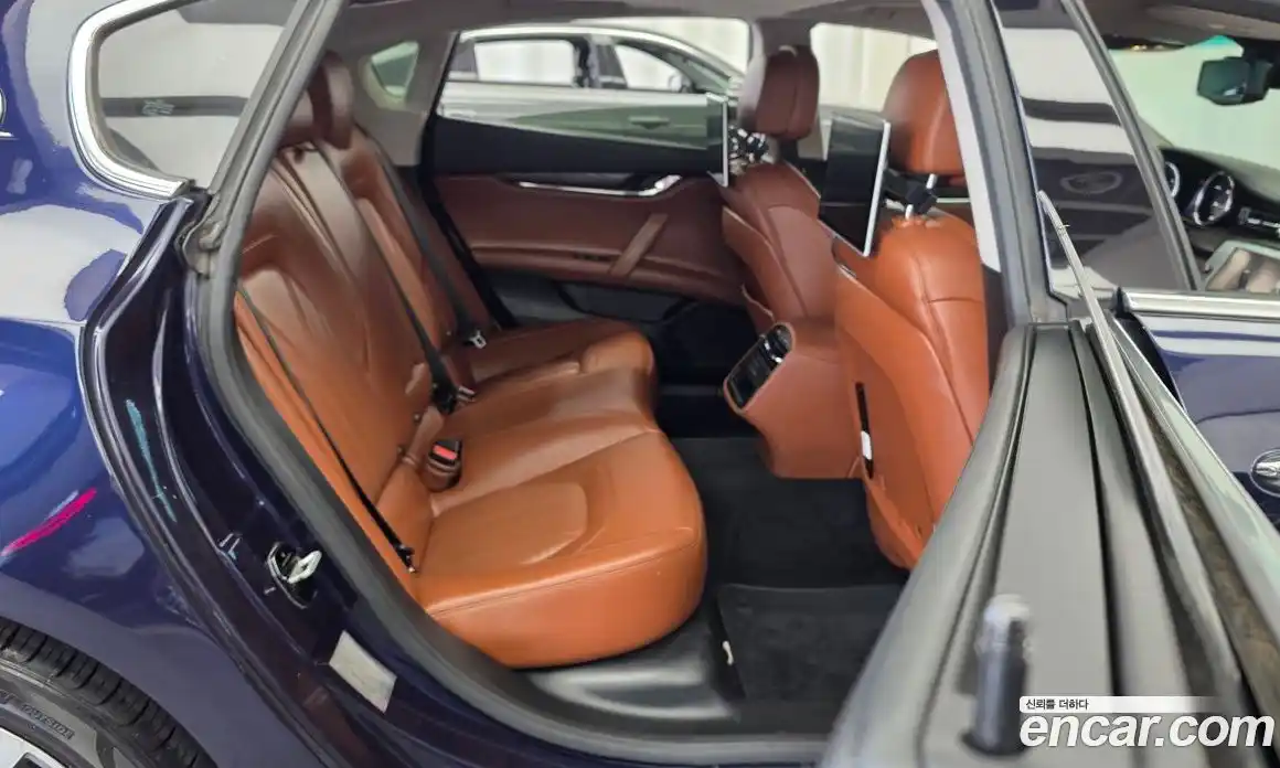 Maserati Quattroporte 2015 3.0 автомат (гидро), фото 12 Maserati Quattroporte 2015 3.0 автомат (гидро), фото 12