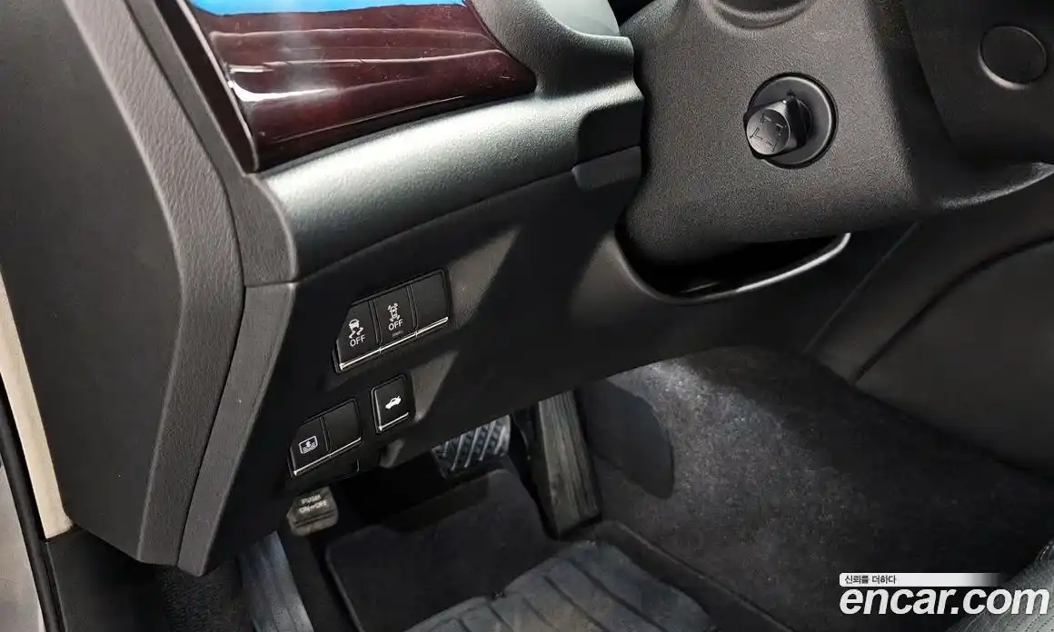 Infiniti M 2010 3.7 автомат (гидро), фото 14 Infiniti M 2010 3.7 автомат (гидро), фото 14