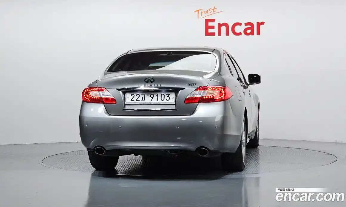Infiniti M 2010 3.7 автомат (гидро), фото 4 Infiniti M 2010 3.7 автомат (гидро), фото 4