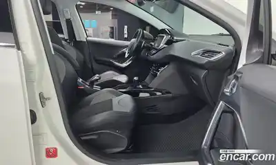 Peugeot 2008 2018 1.6 автомат (гидро), миниатюра 11