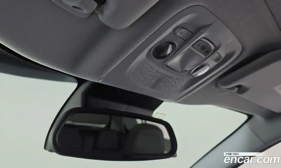 Peugeot 2008 2018 1.6 автомат (гидро), фото 16