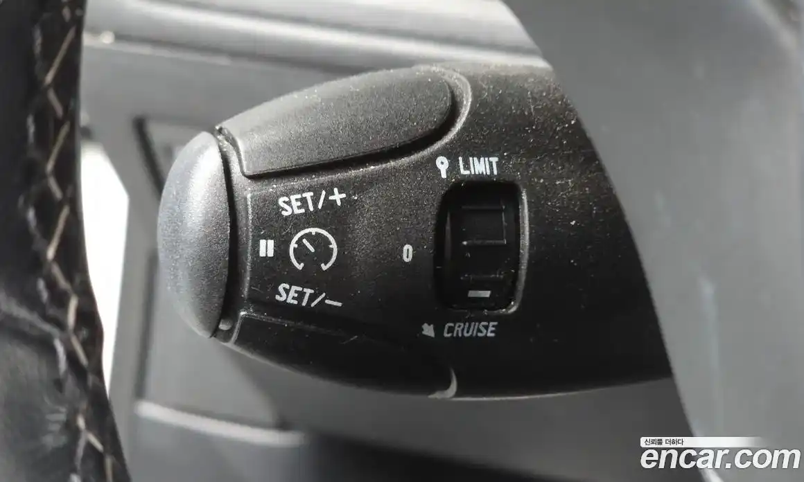 Peugeot 2008 2018 1.6 автомат (гидро), фото 17