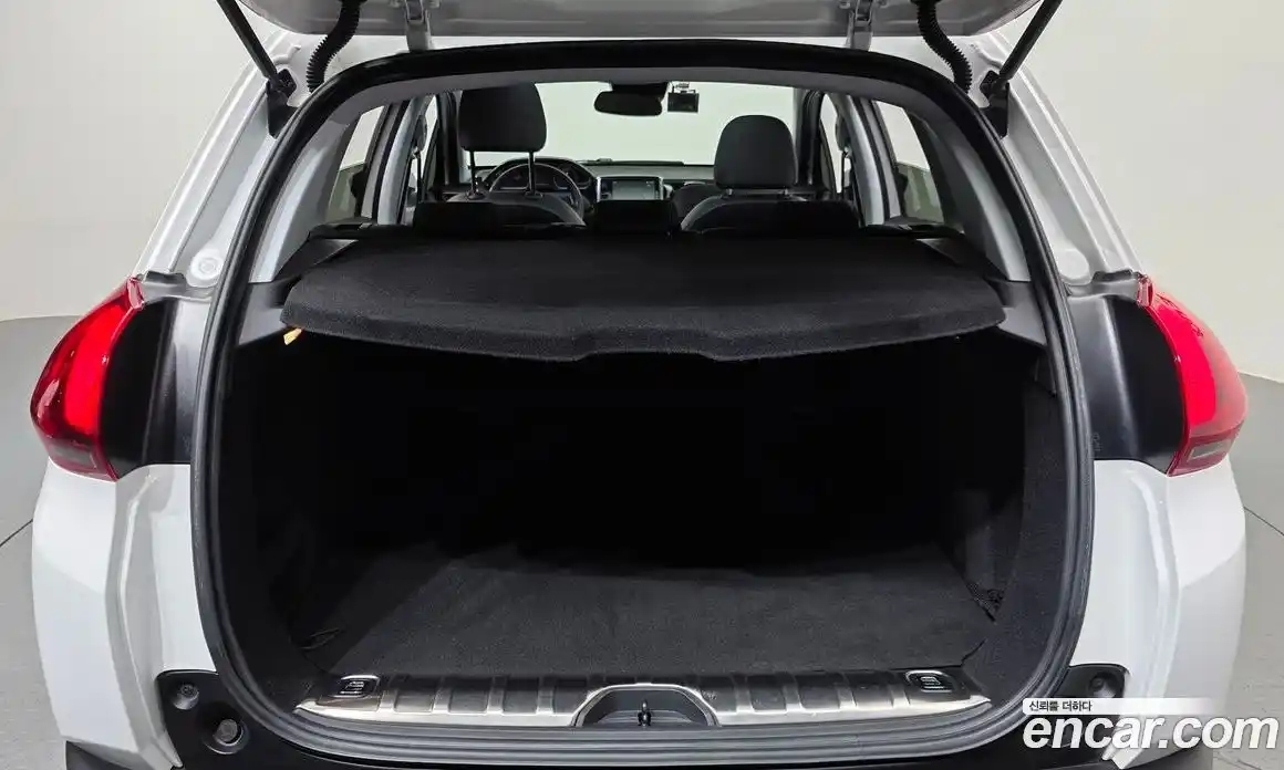 Peugeot 2008 2018 1.6 автомат (гидро), фото 20