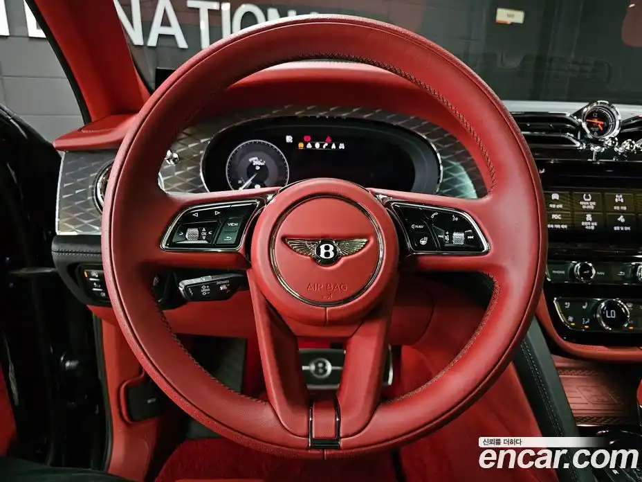 Bentley Bentayga 2022 4.0 автомат (гидро), фото 11 Bentley Bentayga 2022 4.0 автомат (гидро), фото 11