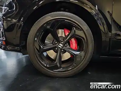 Bentley Bentayga 2022 4.0 автомат (гидро), миниатюра 4 Bentley Bentayga 2022 4.0 автомат (гидро), миниатюра 4