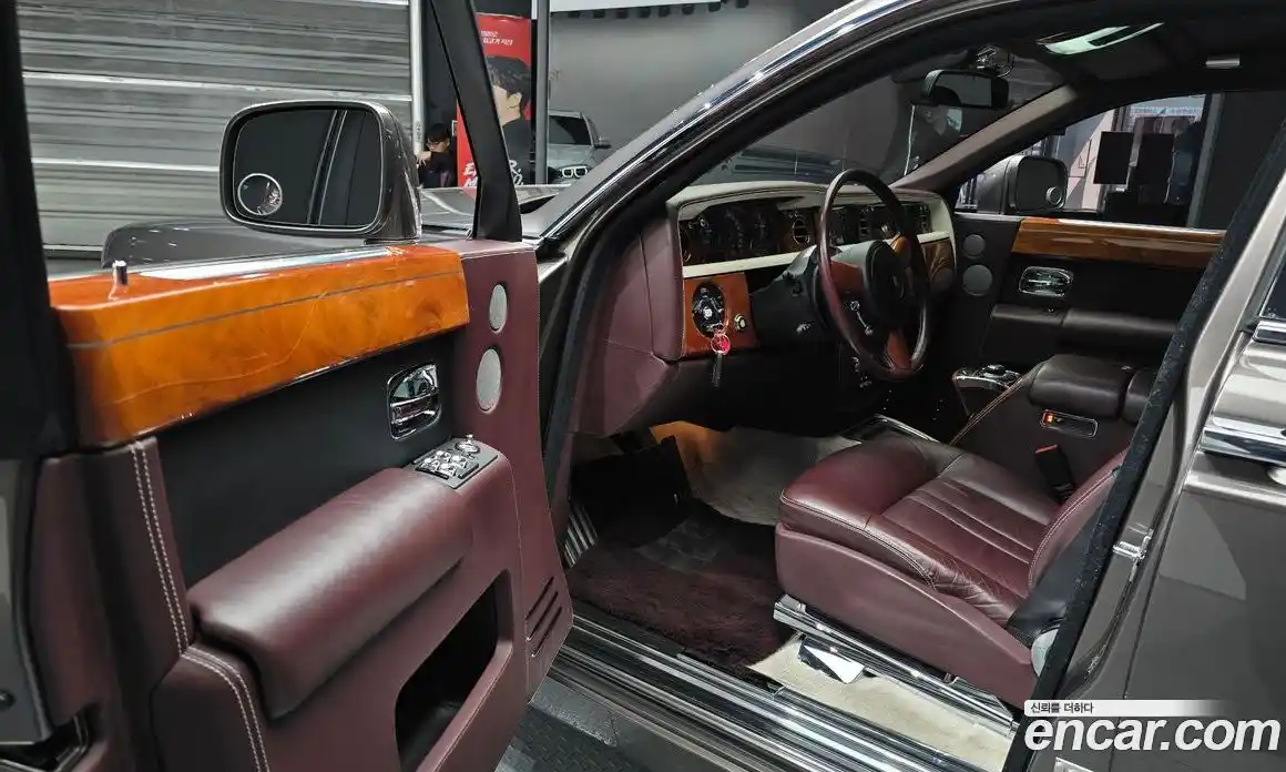 Rolls-Royce Phantom 2014 6.7 автомат (гидро), фото 10 Rolls-Royce Phantom 2014 6.7 автомат (гидро), фото 10