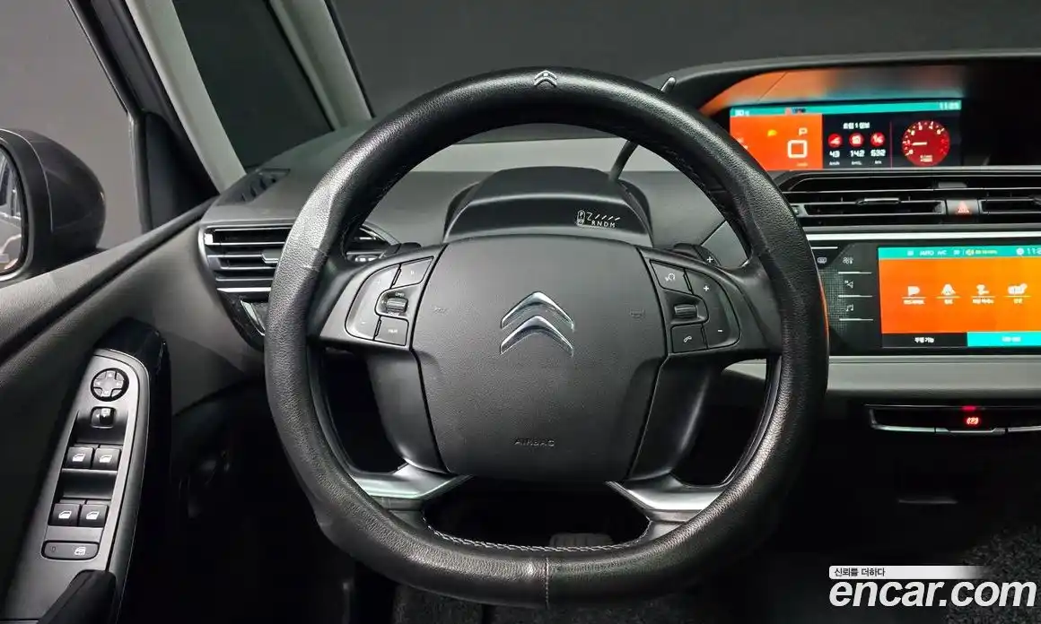 Citroen C4 Picasso 2018 1.6 автомат (гидро), фото 13 Citroen C4 Picasso 2018 1.6 автомат (гидро), фото 13