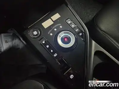Kia Niro 2024 1.6 автомат (гидро), миниатюра 9