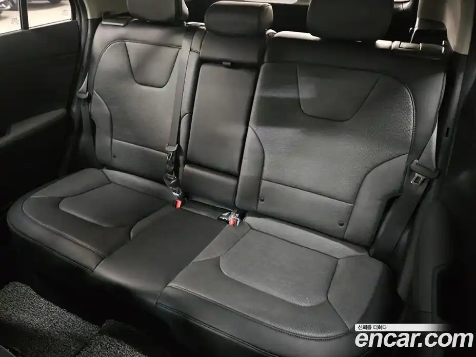 Kia Niro 2024 1.6 автомат (гидро), фото 10