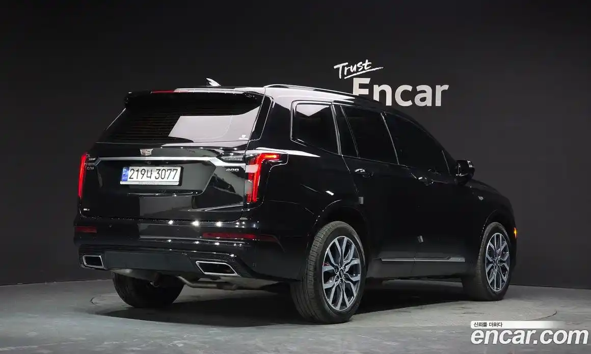 Cadillac XT6 2023 3.6 автомат (гидро), фото 2 Cadillac XT6 2023 3.6 автомат (гидро), фото 2