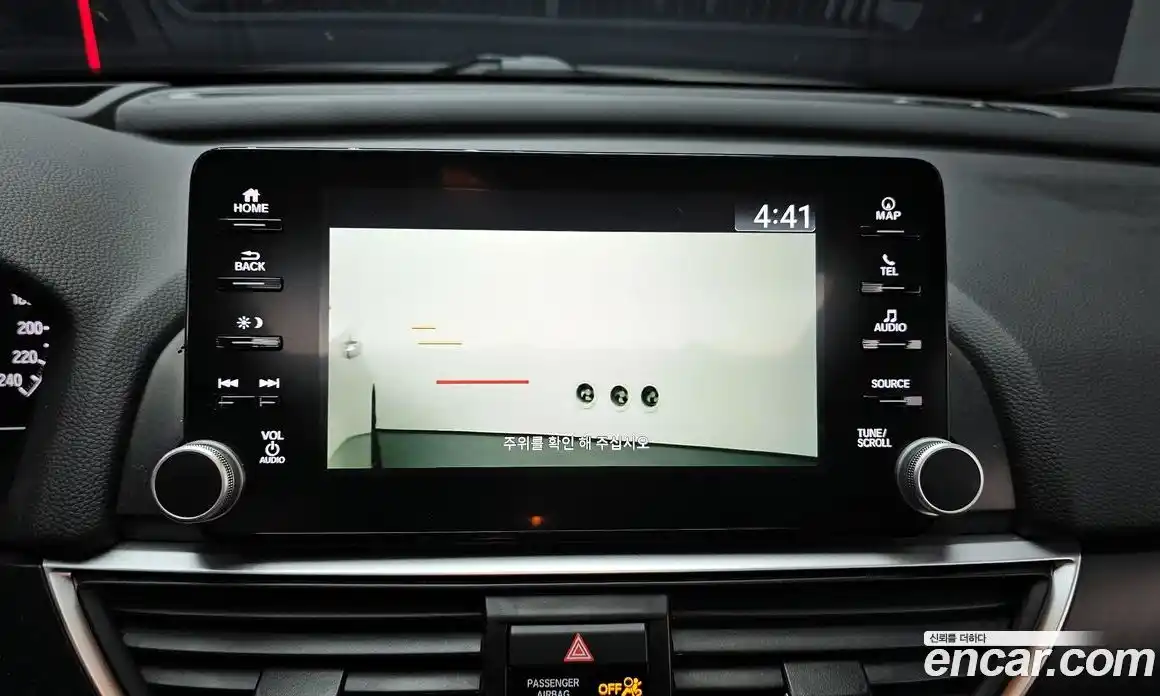 Honda Accord 2019 2.0 автомат (гидро), фото 28