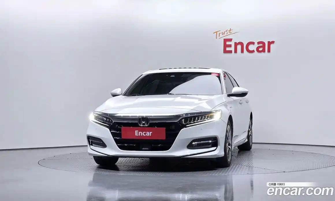 Honda Accord 2019 2.0 автомат (гидро), фото 3