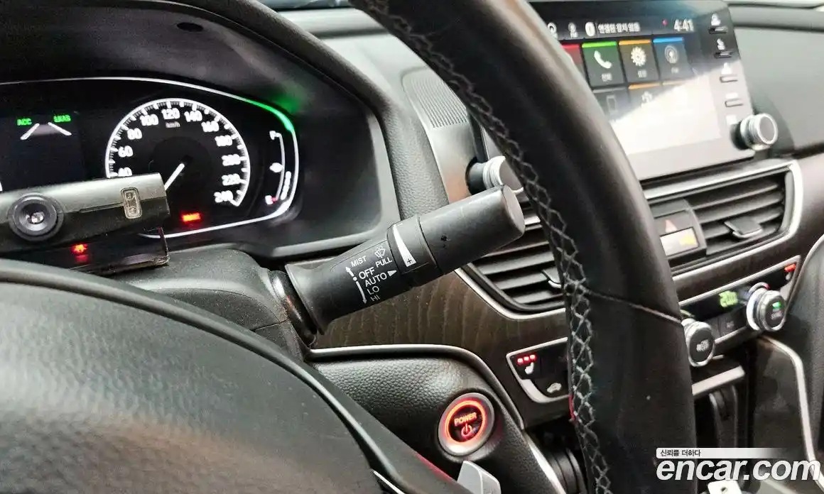 Honda Accord 2019 2.0 автомат (гидро), фото 32