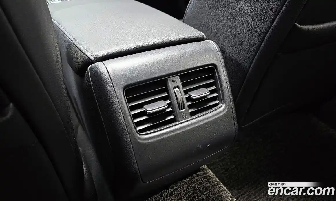 Honda Accord 2019 2.0 автомат (гидро), фото 34