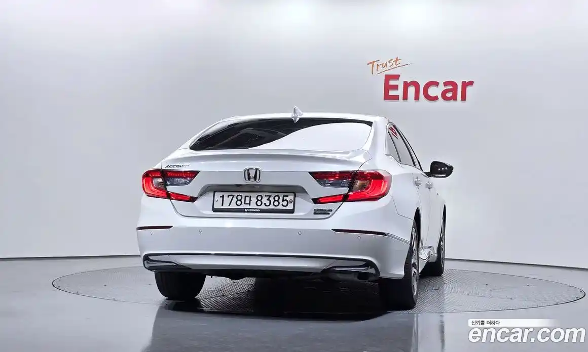 Honda Accord 2019 2.0 автомат (гидро), фото 4