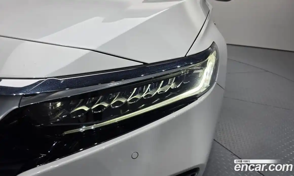 Honda Accord 2019 2.0 автомат (гидро), фото 8