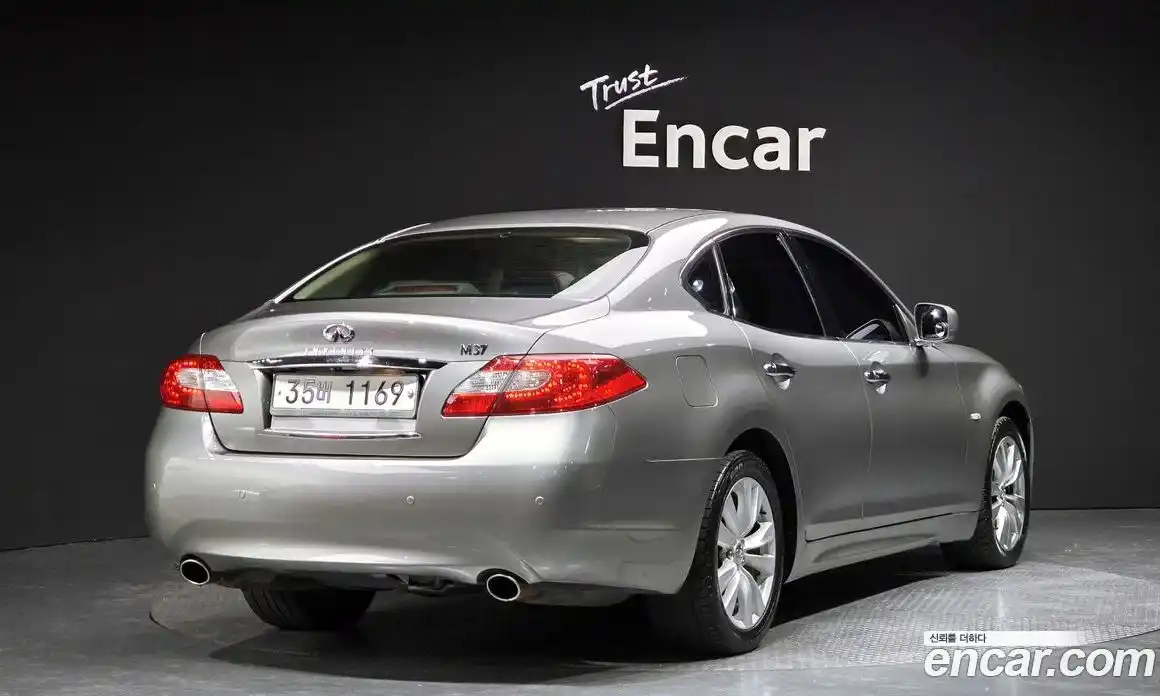 Infiniti M 2011 3.7 автомат (гидро), фото 2 Infiniti M 2011 3.7 автомат (гидро), фото 2