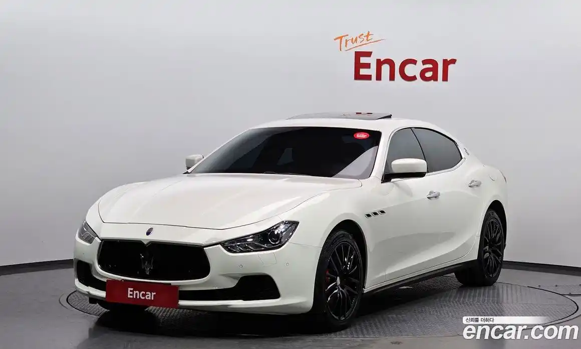 Maserati Ghibli 2015 3.0 автомат (гидро), фото 1 Maserati Ghibli 2015 3.0 автомат (гидро), фото 1