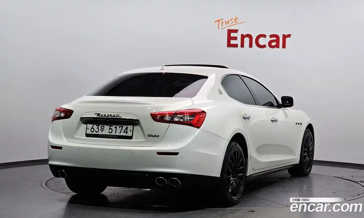 Maserati Ghibli 2015 3.0 автомат (гидро), фото 2 Maserati Ghibli 2015 3.0 автомат (гидро), фото 2