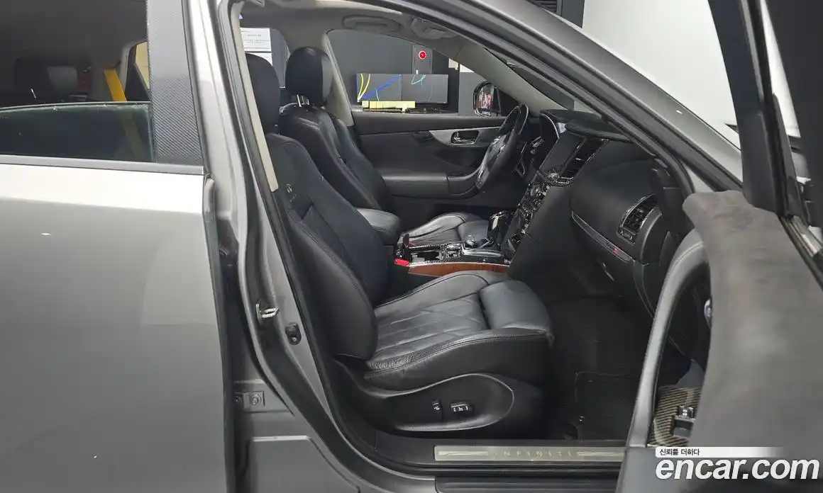 Infiniti FX 2009 5.0 автомат (гидро), фото 15 Infiniti FX 2009 5.0 автомат (гидро), фото 15