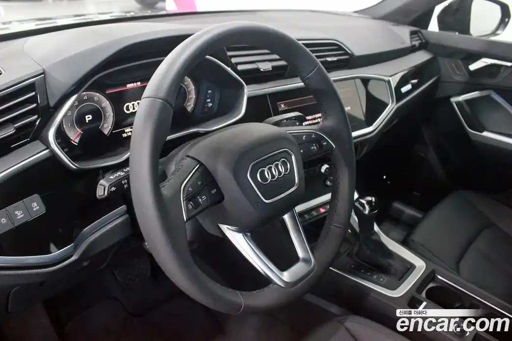 Audi Q3 2026 2.0 автомат (гидро), фото 12