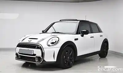 Mini Cooper, 2023, 39 897 км