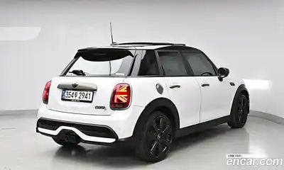 Mini Cooper 2023 2.0 автомат (гидро), миниатюра 2