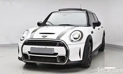 Mini Cooper 2023 2.0 автомат (гидро), миниатюра 3