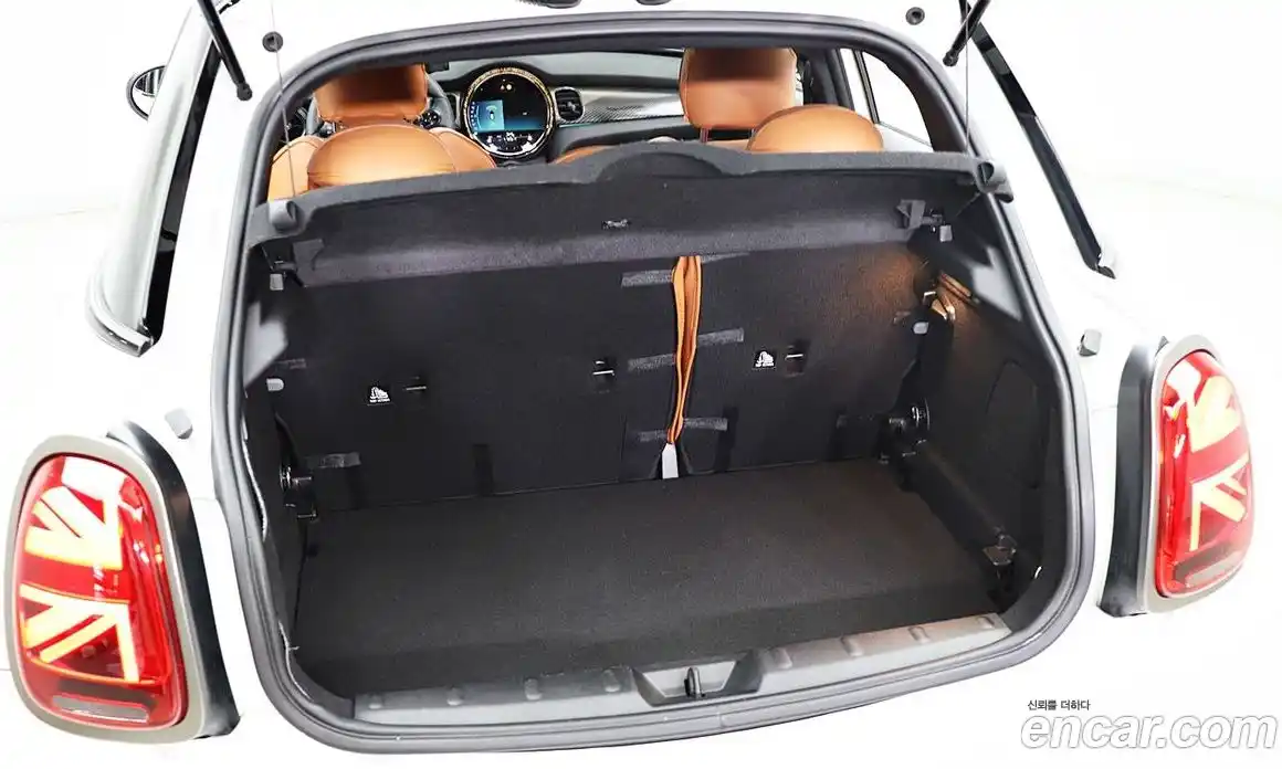 Mini Cooper 2023 2.0 автомат (гидро), фото 7