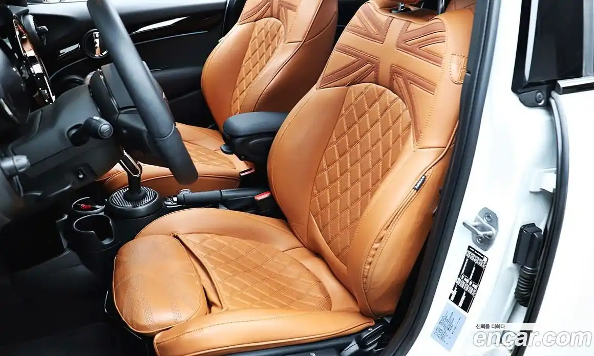 Mini Cooper 2023 2.0 автомат (гидро), фото 9
