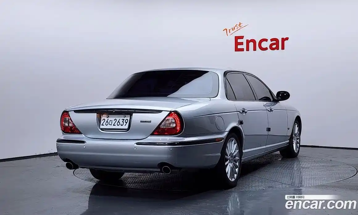 Jaguar XJ 2007 2.7 автомат (гидро), фото 2 Jaguar XJ 2007 2.7 автомат (гидро), фото 2