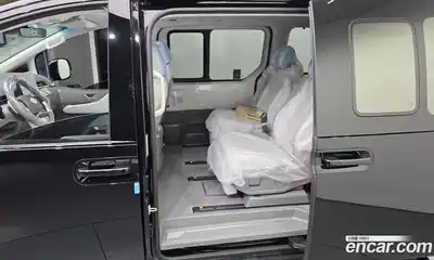 Hyundai Staria 2025 1.6 автомат (гидро), миниатюра 11