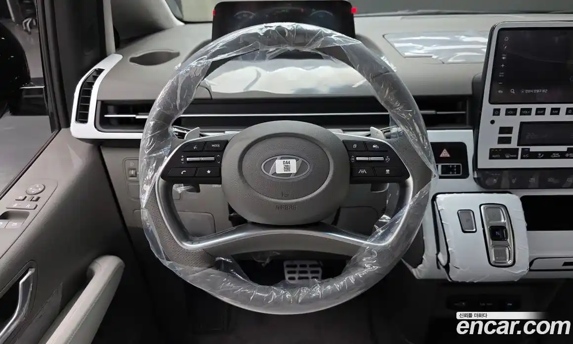 Hyundai Staria 2025 1.6 автомат (гидро), фото 13